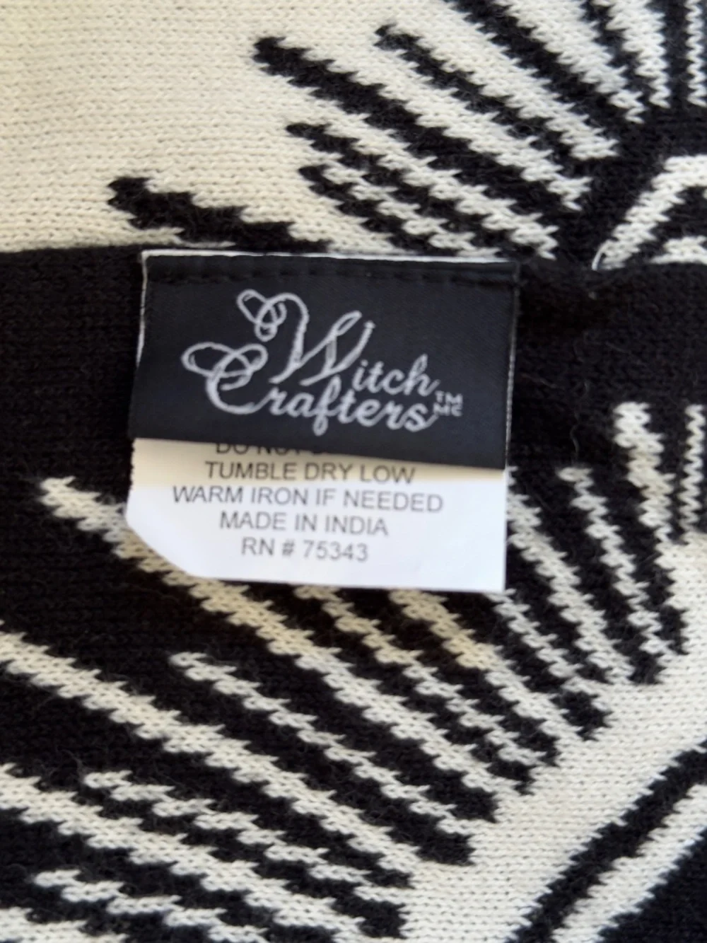 NEW TJ Maxx- Cotton Double-sided black and cream, eye throw blanket